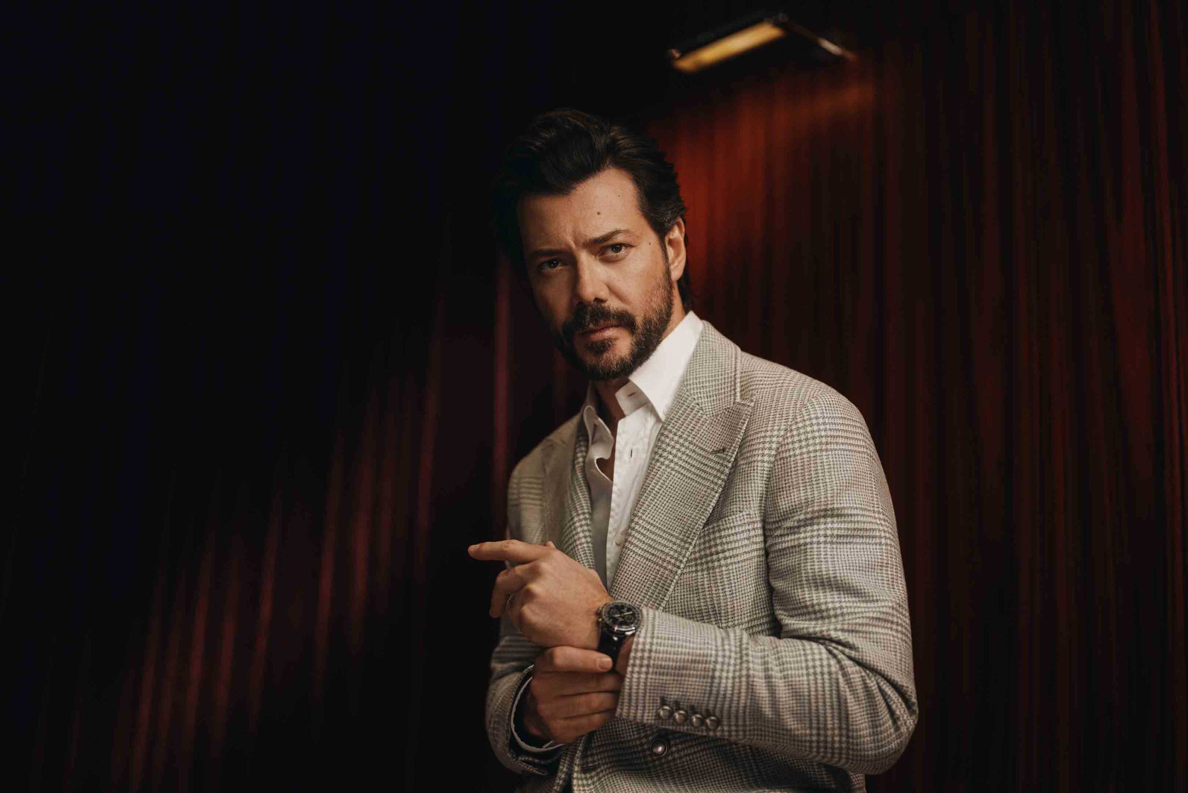 Álvaro Morte: “To survive you must continue pushing” | Square Mile