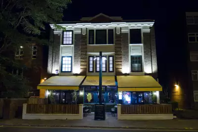 Best Pubs in Clapham: Coach and Horses Best Pubs in Clapham: Coach and Horses