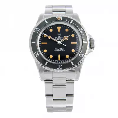 https://www.fellows.co.uk/3282-lot-126-ROLEX-a-bi-metal-Oyster-Perpetual-Cosmograph-Daytona-chronograph-bracelet-watch-38mm?accessories=&arr=0&auction_id=10169&box_filter=0&brand=&category=&colour=&department_id=&exclude_keyword=&export_issue=0&gender=&hi