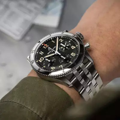 Breitling Classic AVI