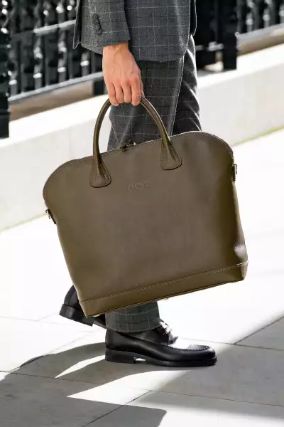 Gladstn London The Renegade