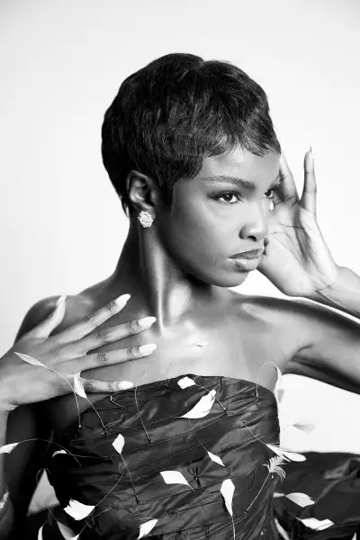Leomie Anderson Leomie Anderson