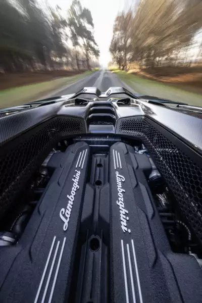 Lamborghini Revuelto engine bay