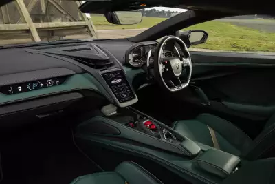 Lamborghini Revuelto interior