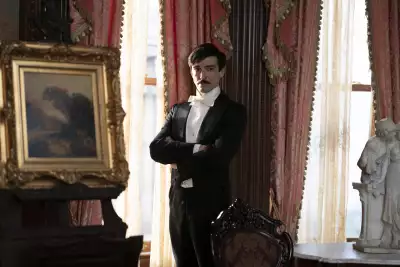 Blake Ritson