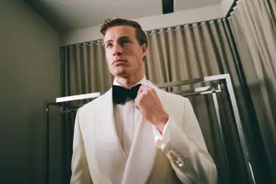 Thom Sweeney black tie