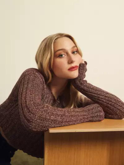Alyvia Alyn Lind