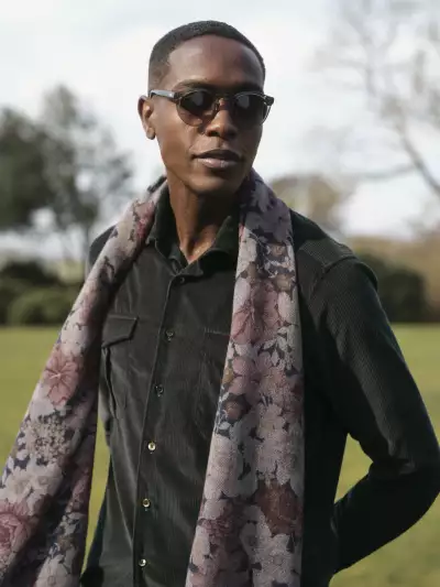 Model wearing Stenströms Model wearing Stenströms
