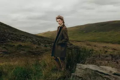 Model wearing Walker Slater