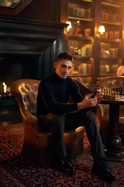 Hero Fiennes Tiffin