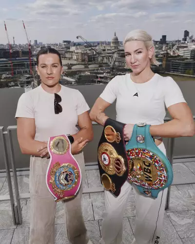 Chantelle Cameron vs Mikaela Mayer Chantelle Cameron vs Mikaela Mayer