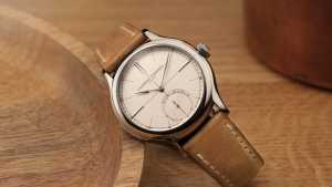 Laurent Ferrier Classic Origin Opaline