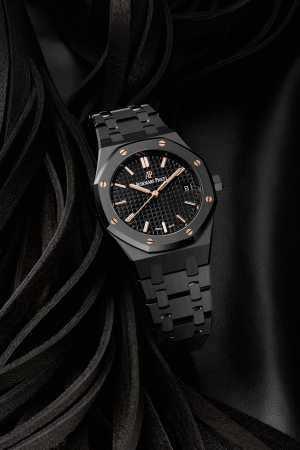 Audemars Piguet Royal Oak Selfwinding 34mm in black ceramic, ref. 77350CE.OO.1266CE.01