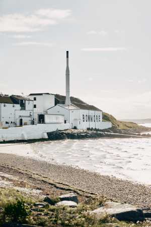 Bowmore distillery