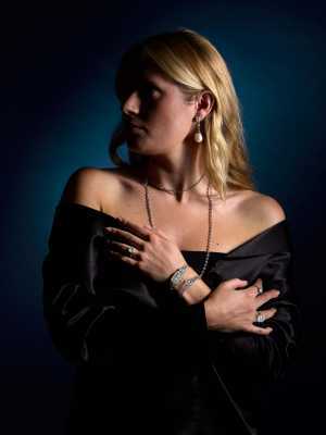 Assorted jewellery and watches from Roseberys’ September sales Assorted jewellery and watches from Roseberys’ September sales