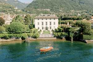 A rare vantage point over one of Lake Como’s noble villas, accessible through Luxo Italia’s private experiences.