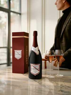 1086 by Nyetimber Ros&eacute; 2016