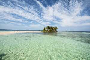 A secluded island off the Belize Barrier Reef