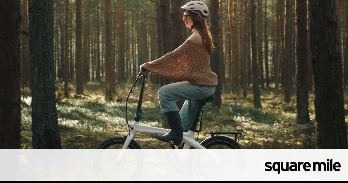 ADO Air Carbon Pro: the lightweight folding e-bike built for city life