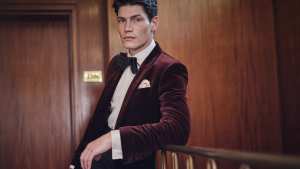Oliver Brown black tie