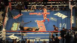 Canelo Alvarez knocks out Amir Khan
