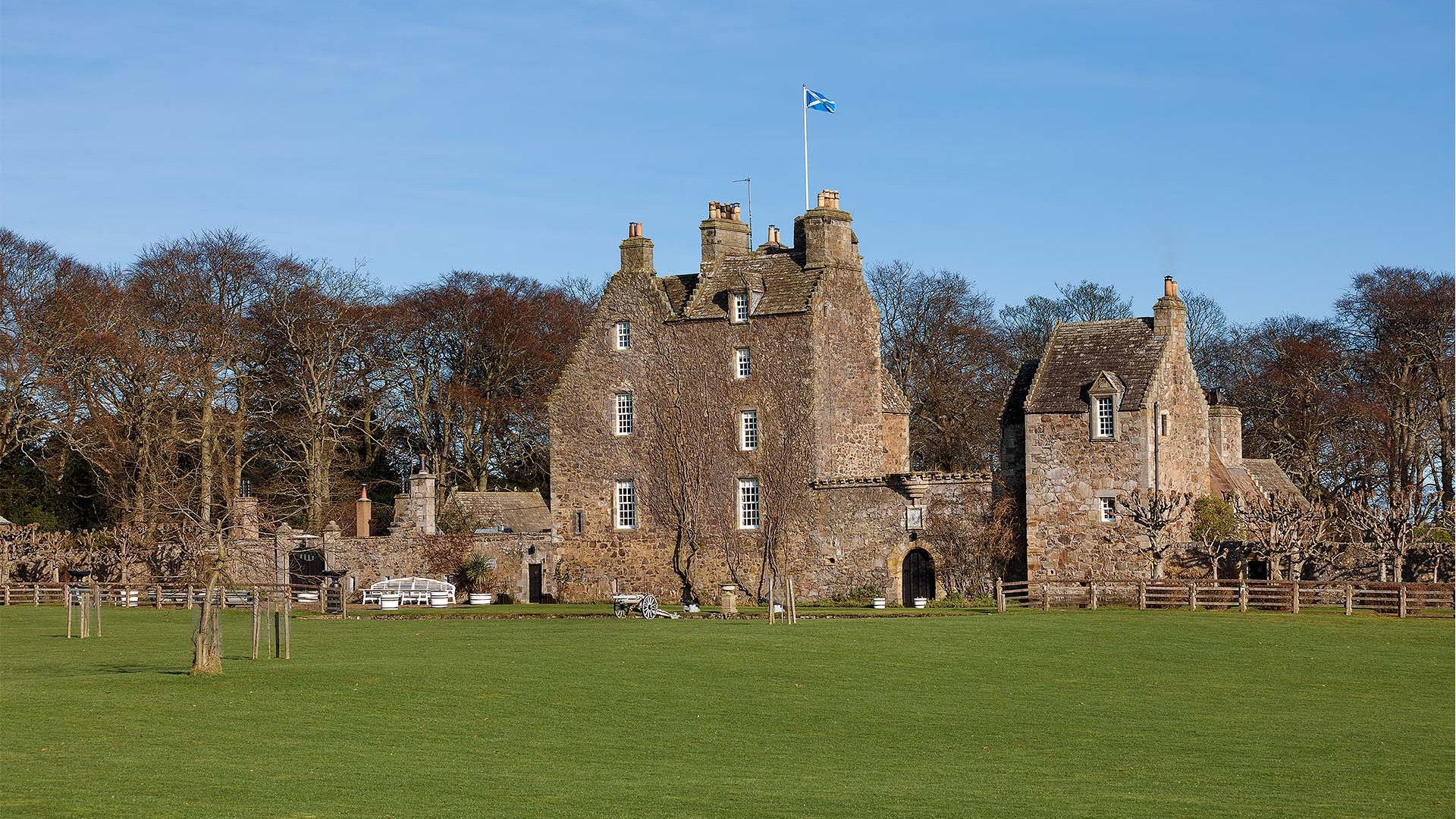 Earlshall Castle Earlshall Castle