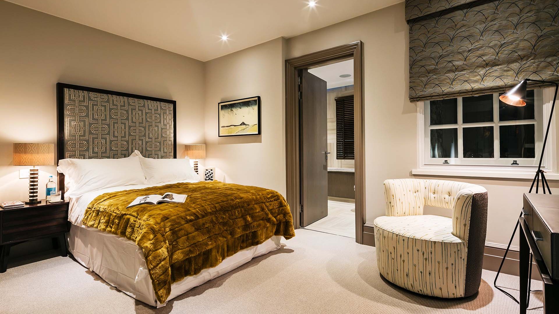W1: Soho – 10 Soho Square W1: Soho – 10 Soho Square