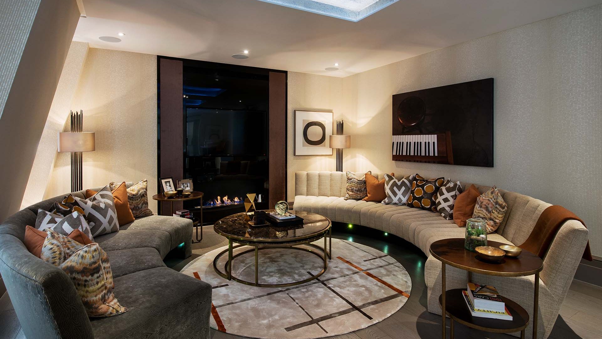 W1: Soho – 10 Soho Square W1: Soho – 10 Soho Square