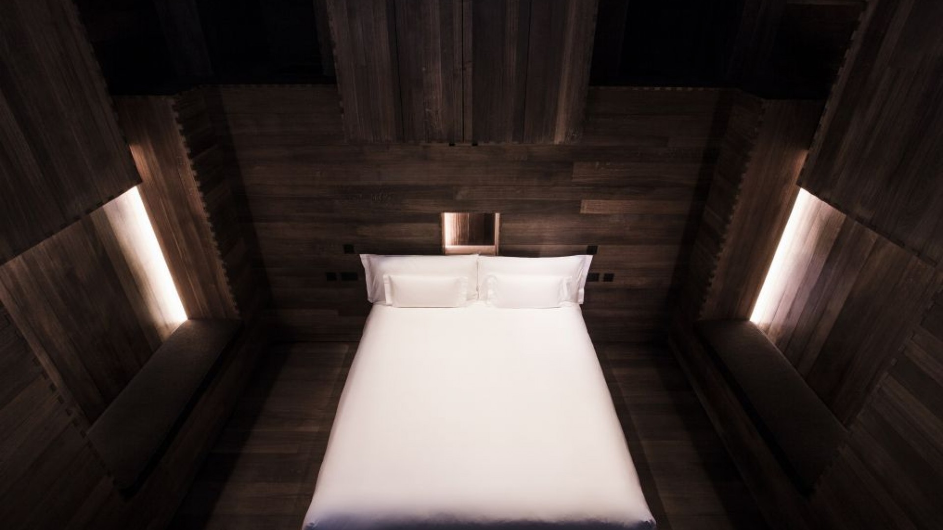 Beaumont Hotel, ROOM by Antony Gormley – London's best designer hotel suites Beaumont Hotel, ROOM by Antony Gormley – London's best designer hotel suites