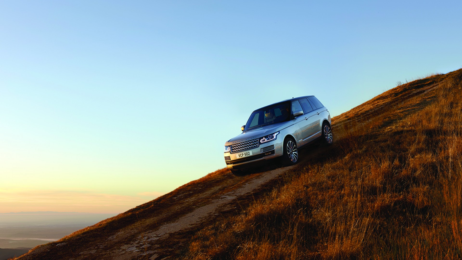 Range Rover Hybrid Long-Wheelbase Range Rover Hybrid Long-Wheelbase