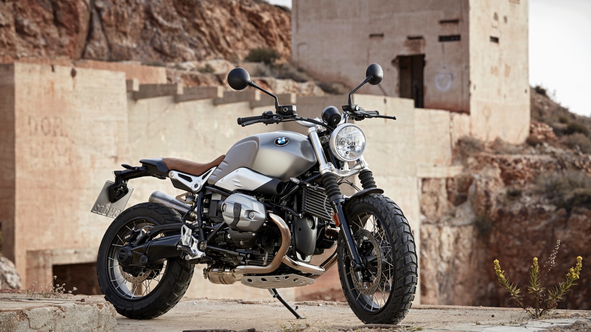 BMW R Nine T Scrambler BMW R Nine T Scrambler
