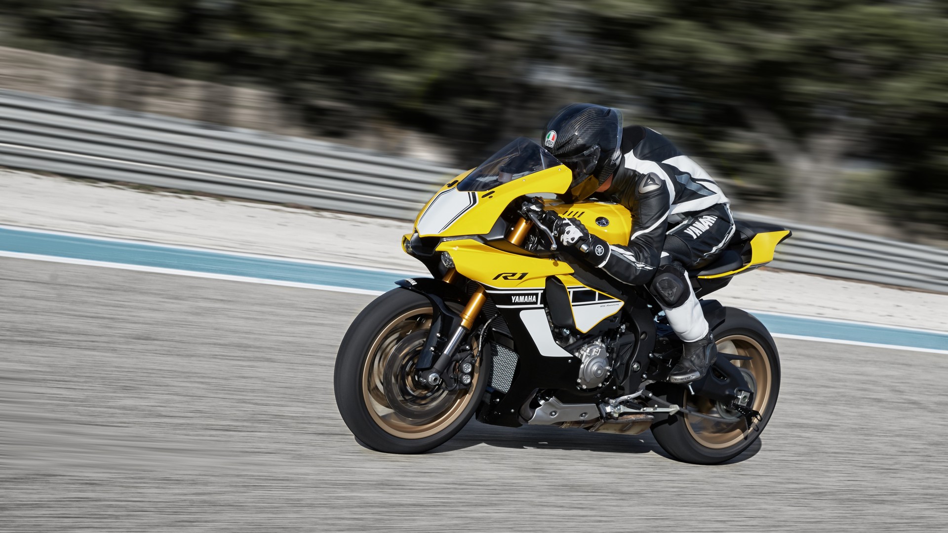 Yamaha YZF-R1 Yamaha YZF-R1