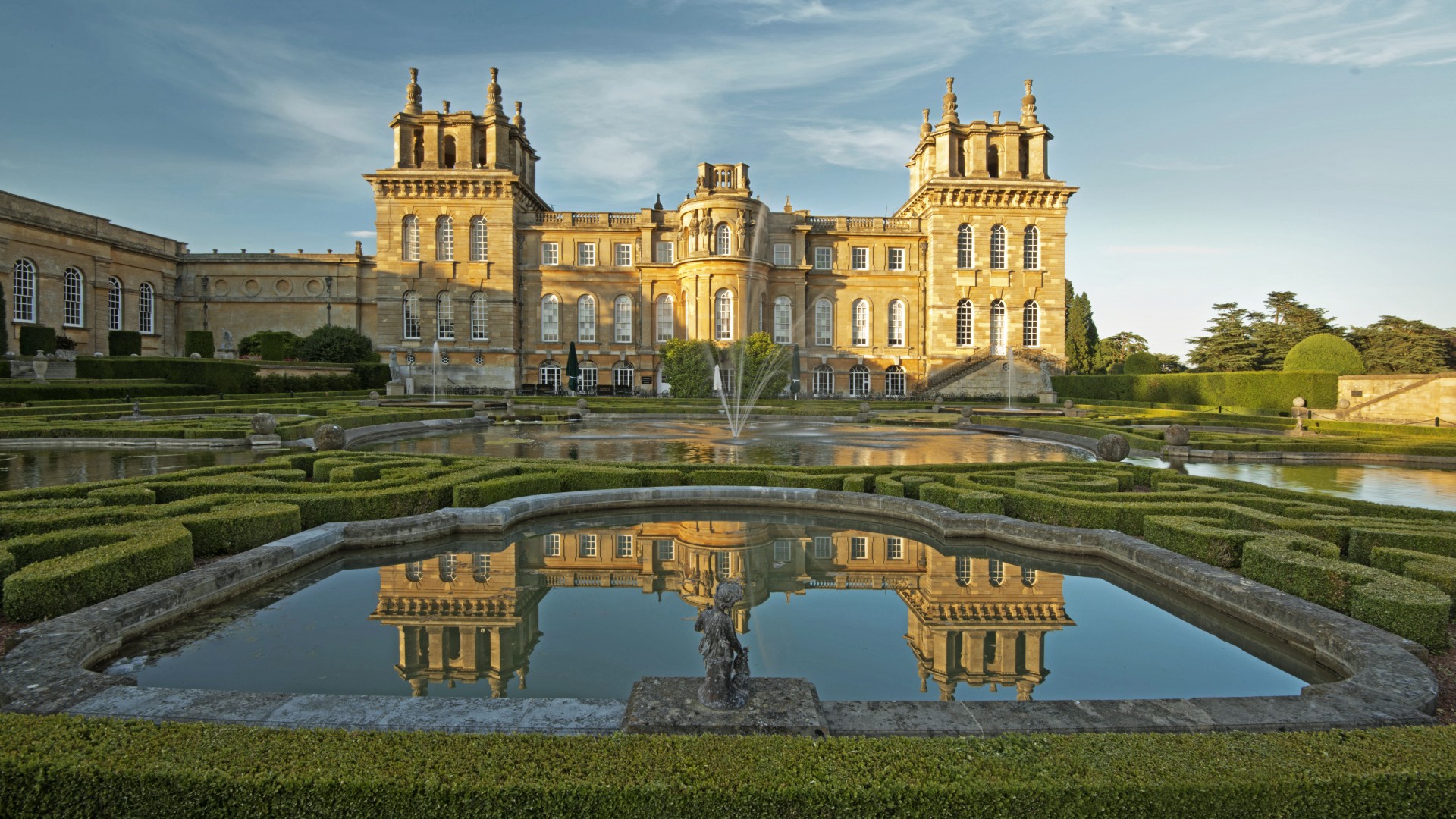 Salon Privé at Blenheim Palace Square Mile