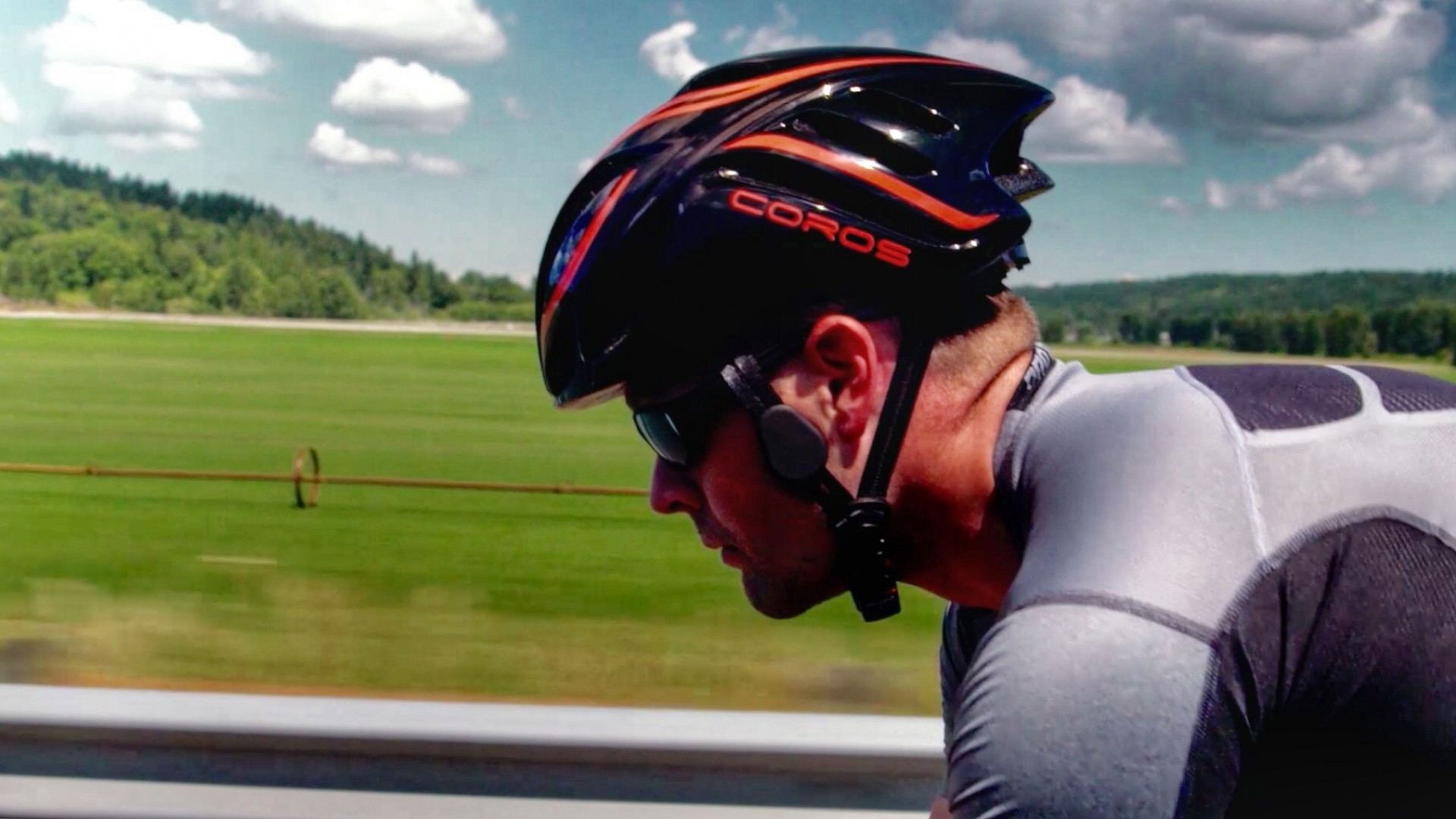 Coros LINX Smart Cycling Helmet Coros LINX Smart Cycling Helmet