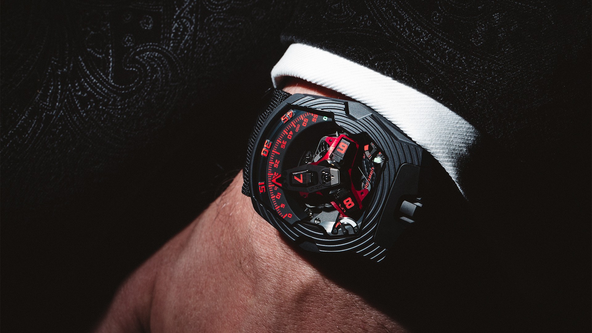 Urwerk UR-210 Royal Hawk watch SIHH 2018 Urwerk UR-210 Royal Hawk watch SIHH 2018