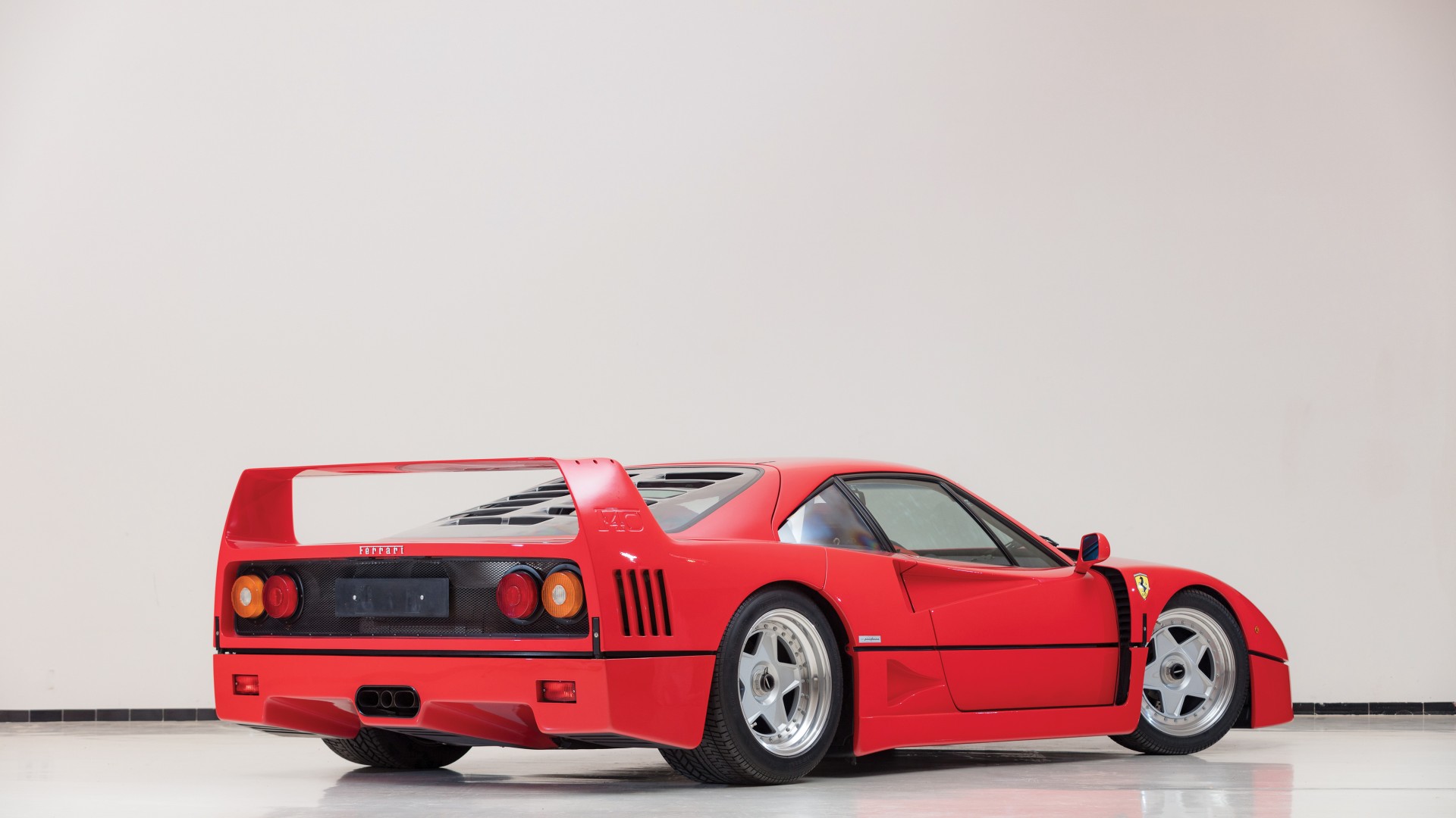 Ferrari F40 (1987-1992) Ferrari F40 (1987-1992)