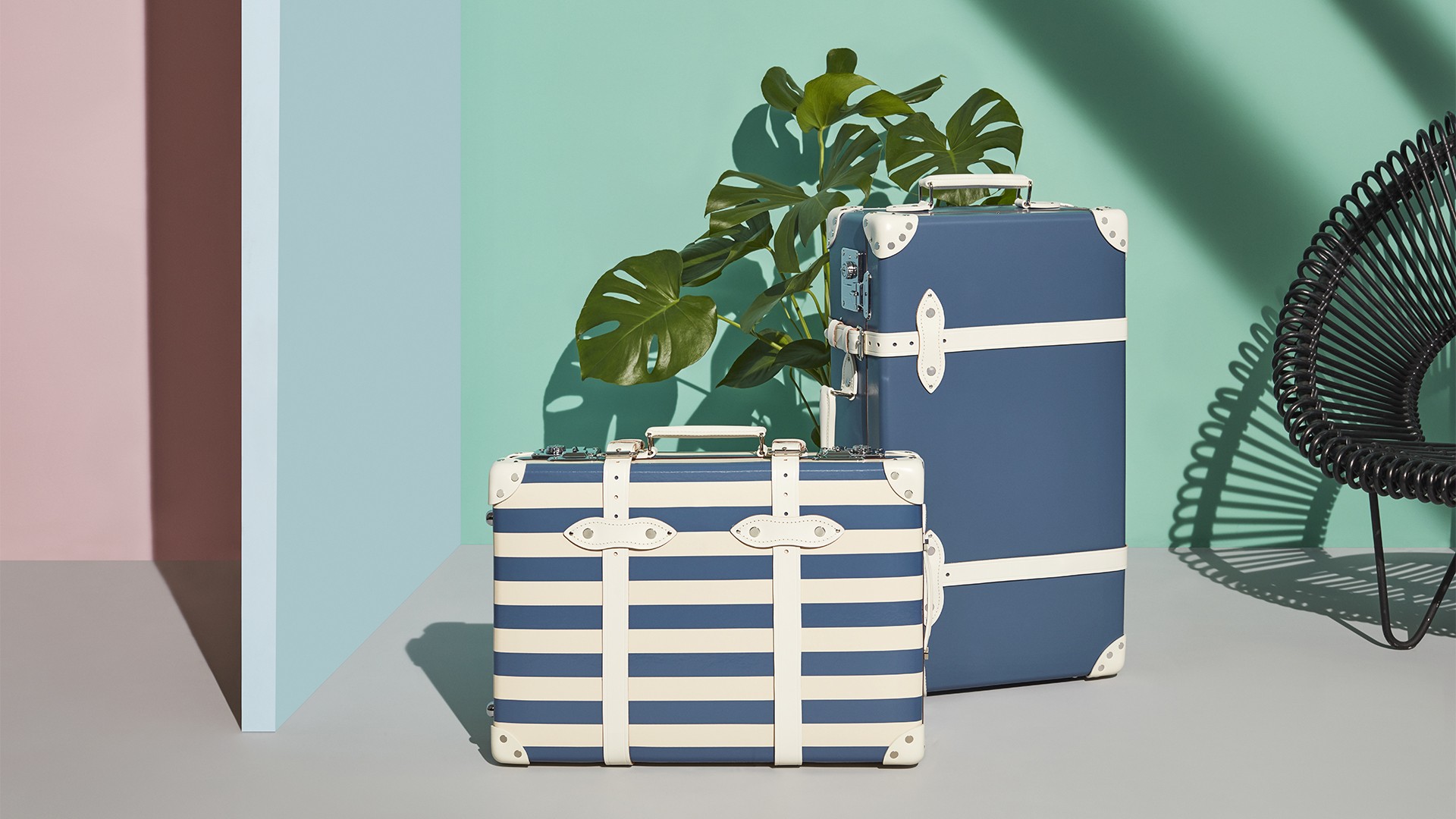Globe-trotter Globe-trotter
