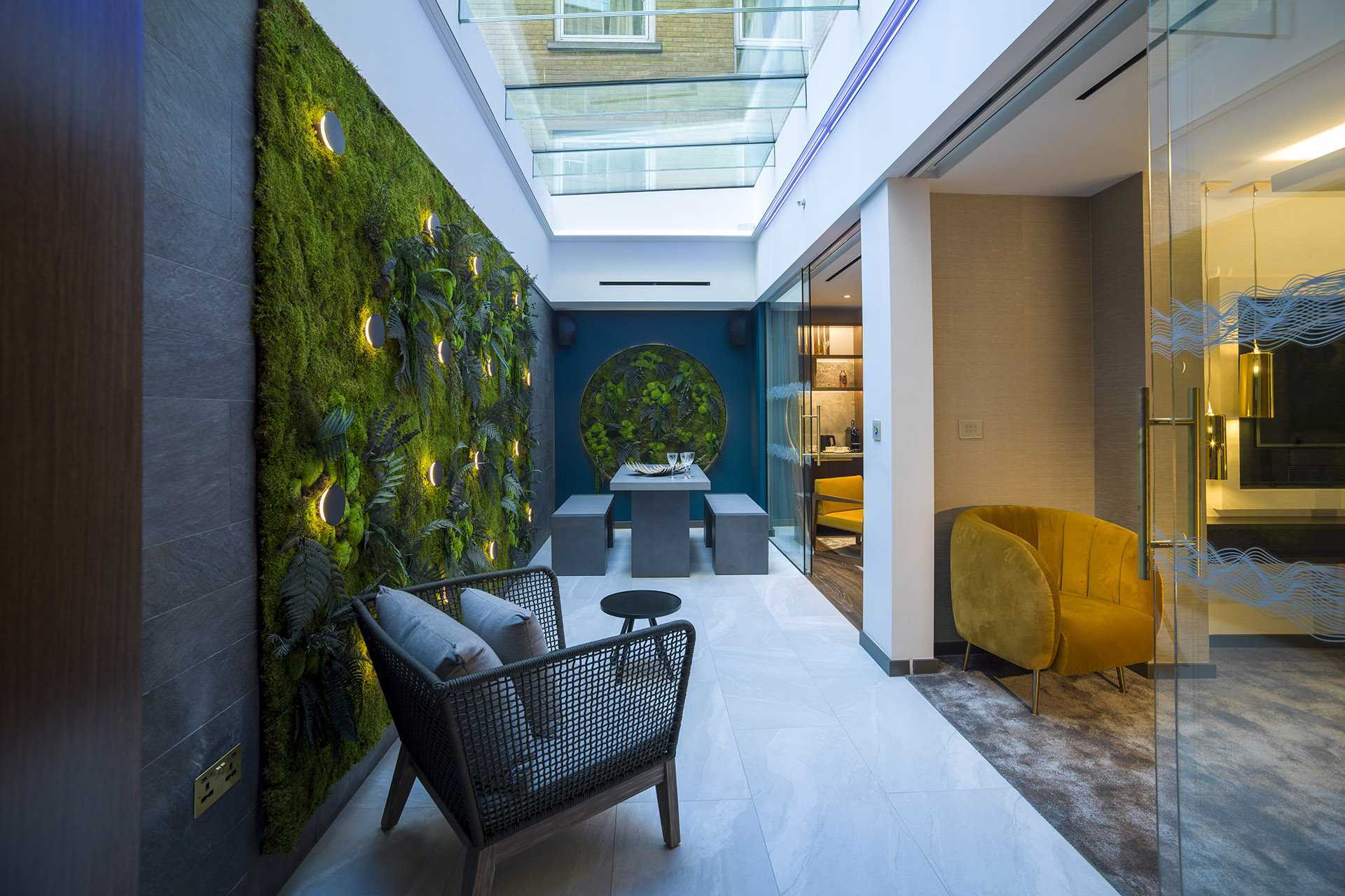 Middle Eight hotel Covent Garden suites and bedrooms