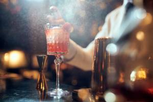 A cocktail masterclass at The Milestone Hotel
