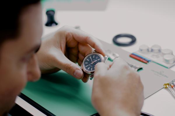 Luxe Watches service centre