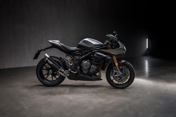 Triumph Speed Triple RR x Breitling Limited