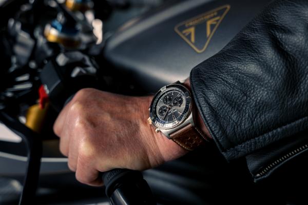 Triumph Speed Triple RR x Breitling Limited details