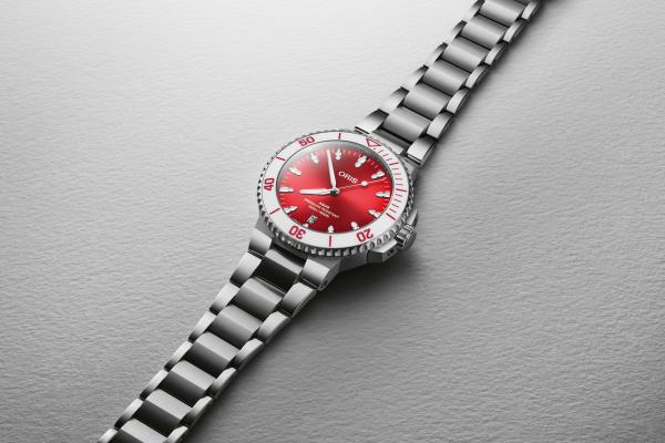 Oris Aquis Date ‘Taste Of Summer’