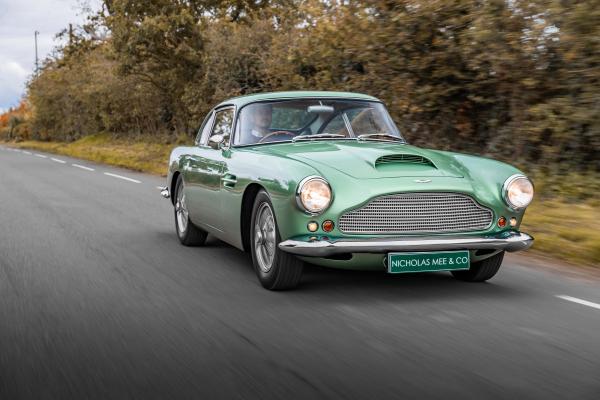 Aston Martin DB4 Series II