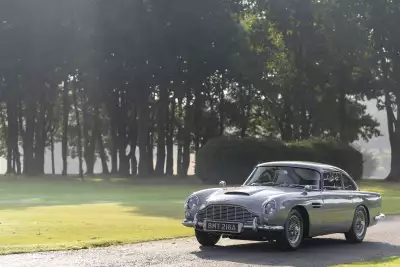 Aston Martin Goldfinger DB5 Continuation