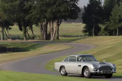 Aston Martin Goldfinger DB5 Continuation