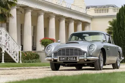 Aston Martin Goldfinger DB5 Continuation