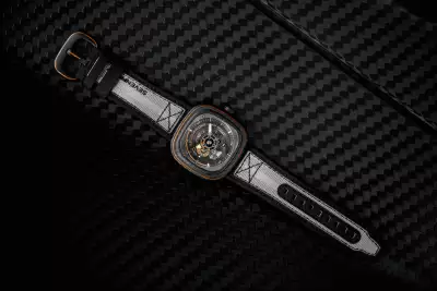 SevenFriday P3C/09 Orange Carbon