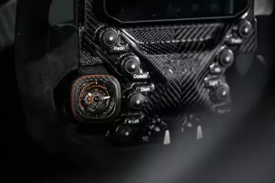 SevenFriday P3C/09 Orange Carbon