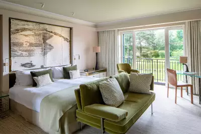 The Grove Hotel